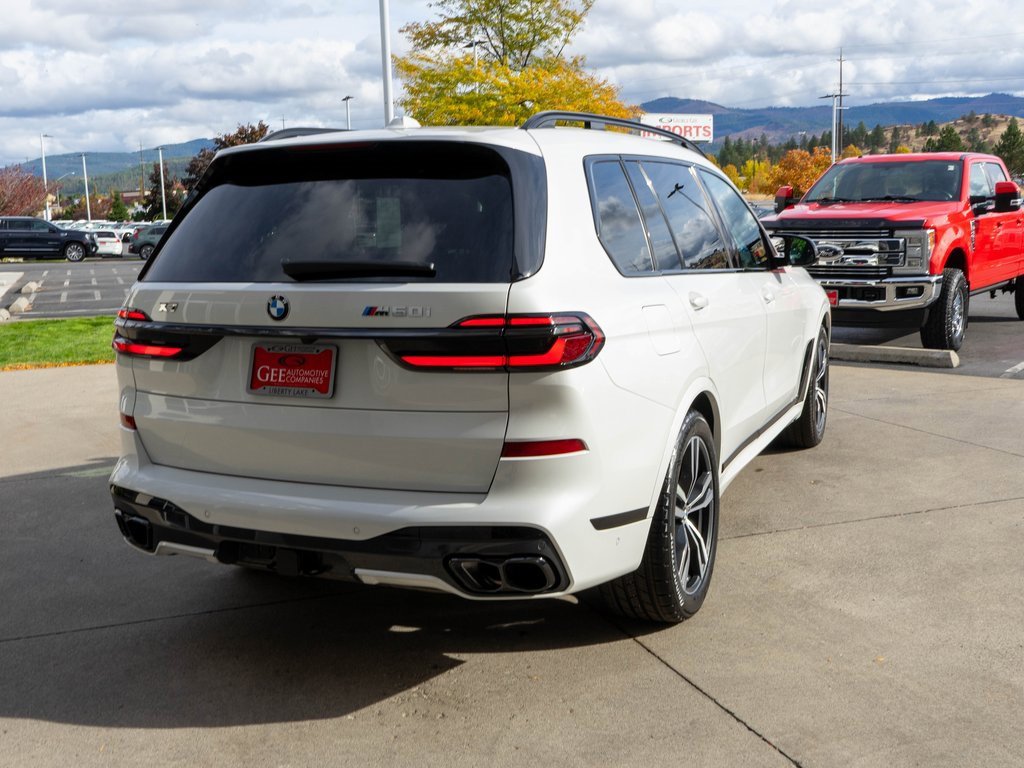 Used 2024 BMW X7 M60i image 14