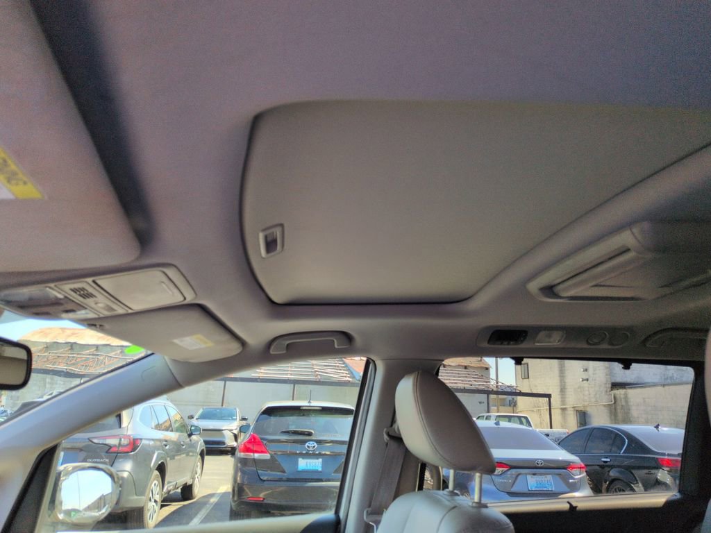 Used 2016 Honda Odyssey EX-L image 22