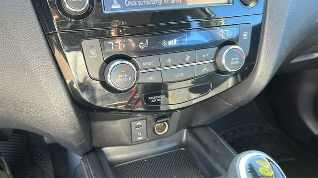 Certified 2017 Nissan Rogue Sport SL w/ SL Premium Package AWD/4WD image 19