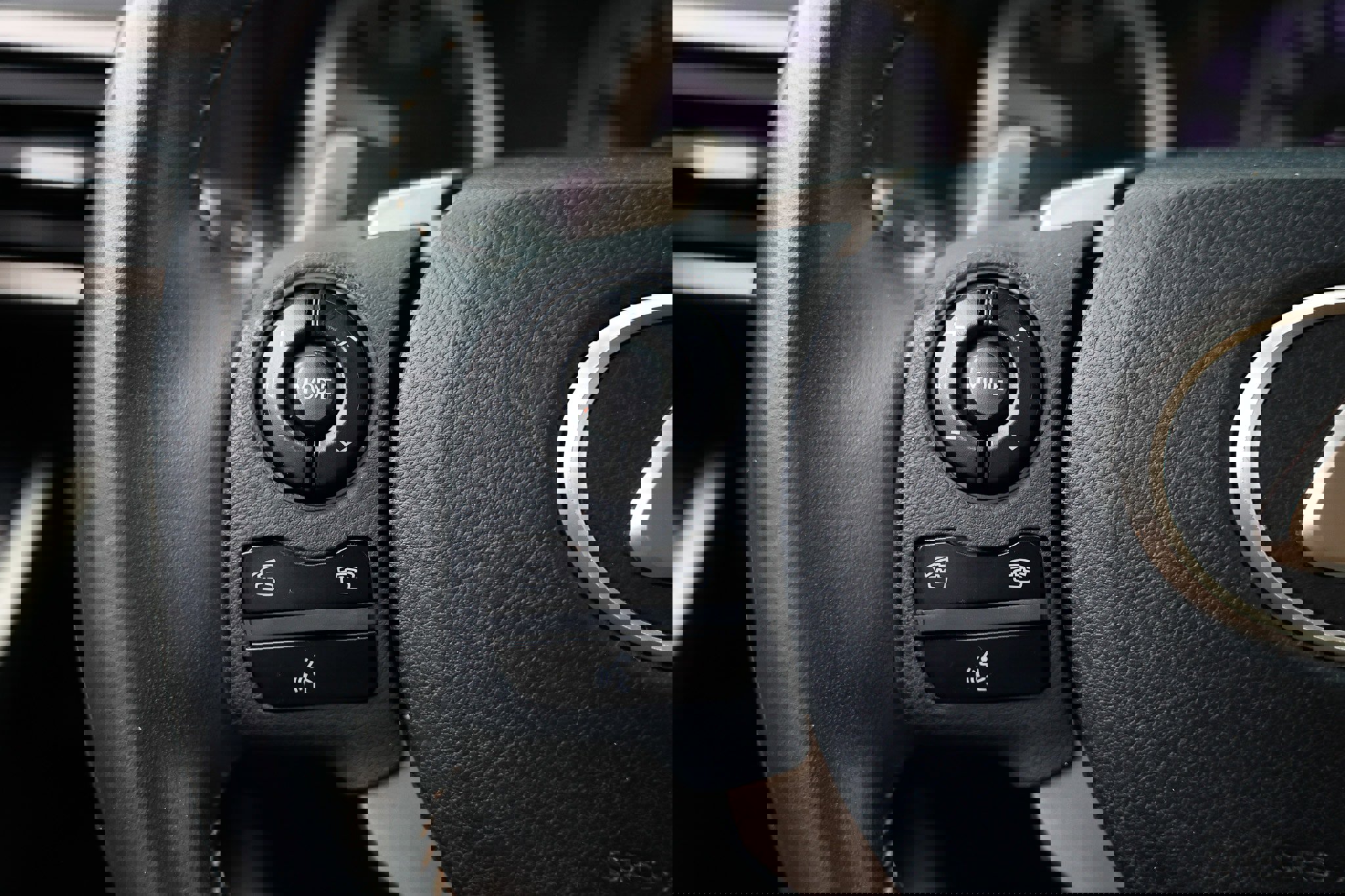 Used 2015 Lexus IS 250 w/ Navigation System Package image 31