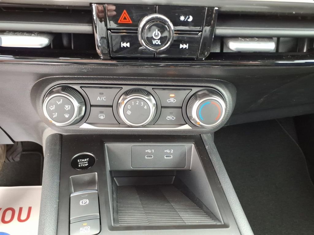 New 2026 Nissan Kicks S image 19