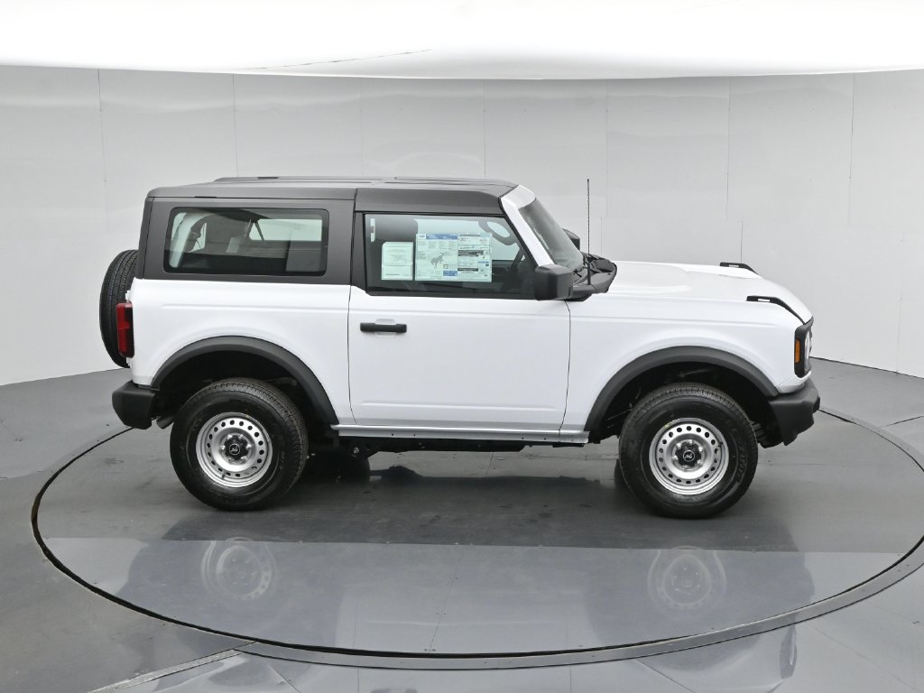 New 2026 Ford Bronco 2-Door AWD/4WD image 36