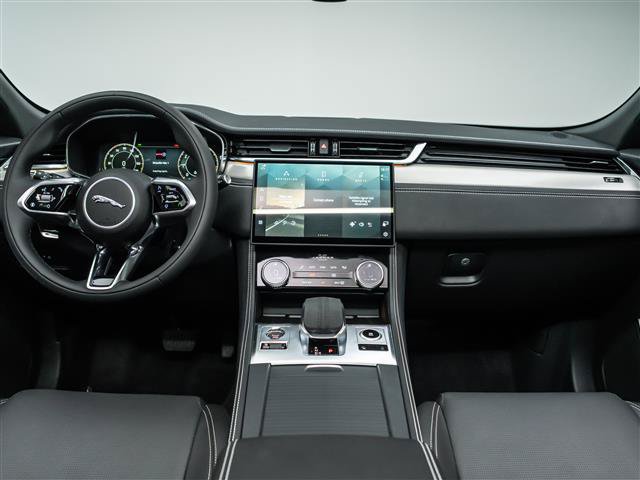 New 2026 Jaguar F-PACE R-Dynamic S AWD/4WD image 18