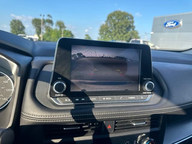 Used 2026 Nissan Rogue SV FWD image 40