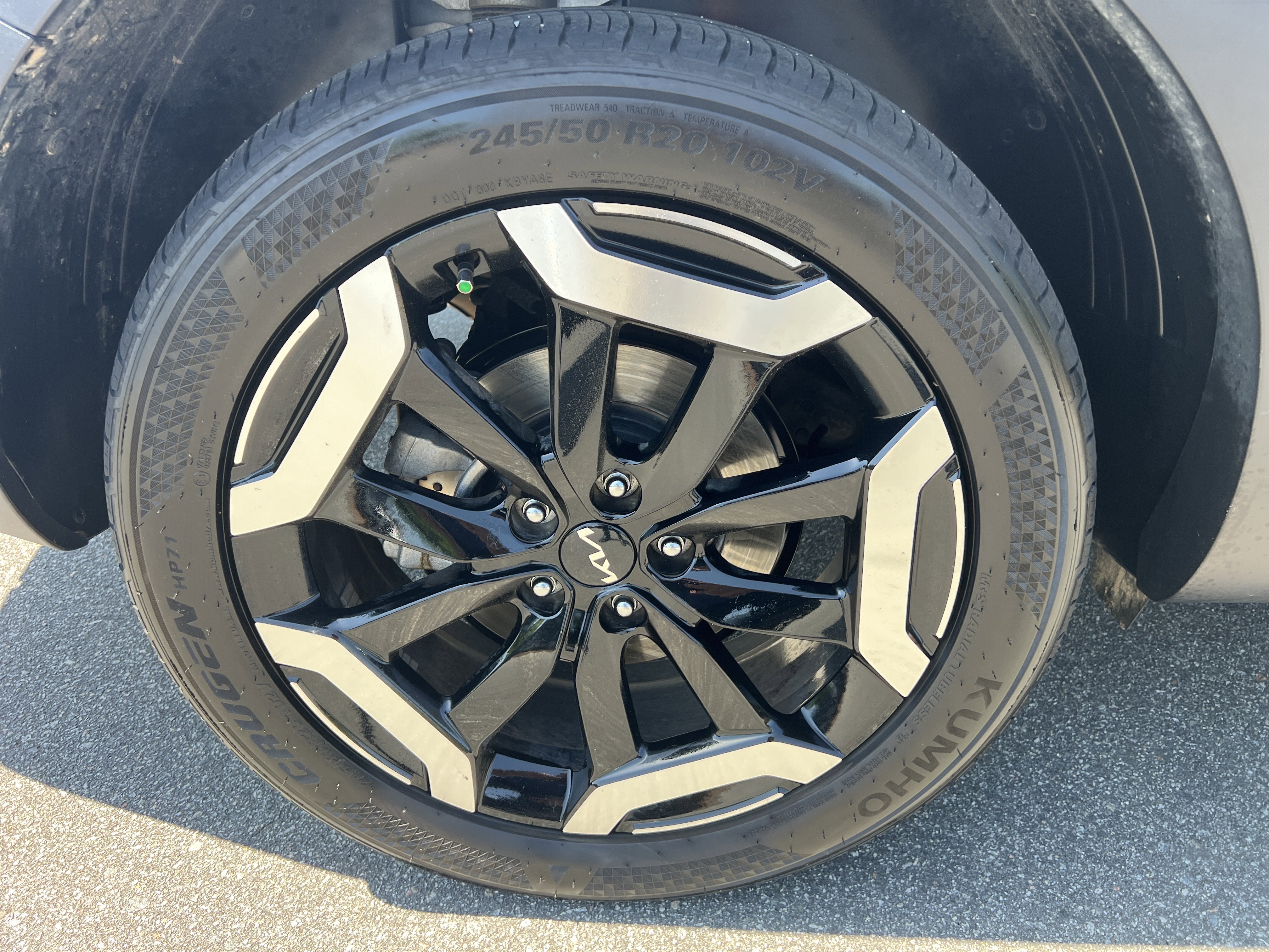 Used 2025 Kia Telluride S FWD image 11