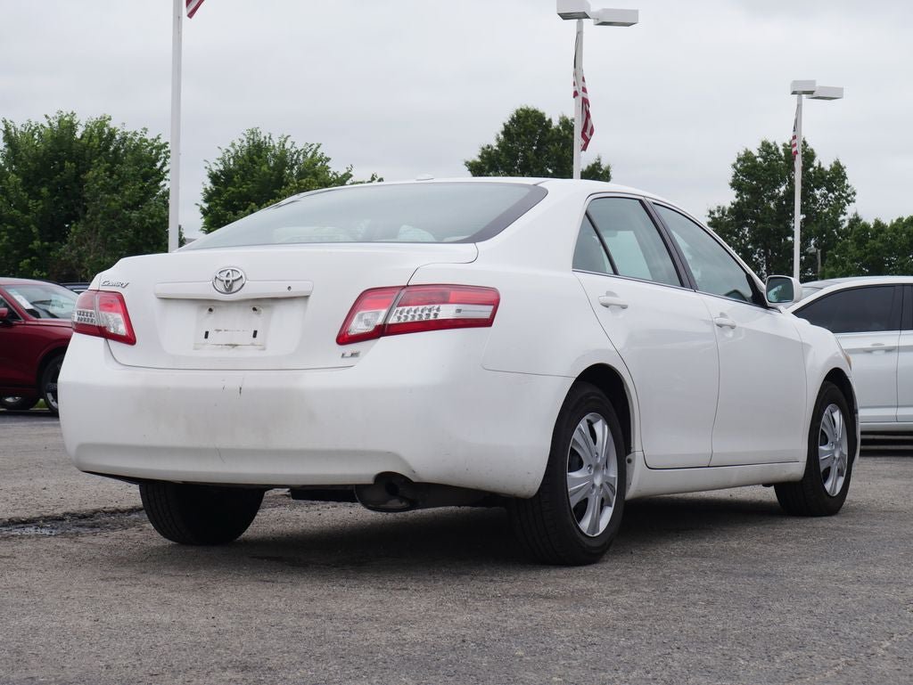 Used 2010 Toyota Camry FWD image 9