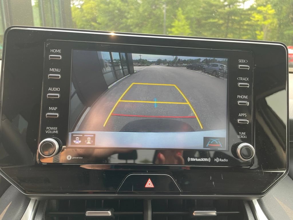 Used 2021 Toyota Venza LE w/ Carpet Mat Package (TMS) AWD/4WD image 20