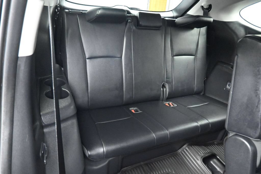 Used 2020 Toyota Highlander XLE AWD/4WD image 50