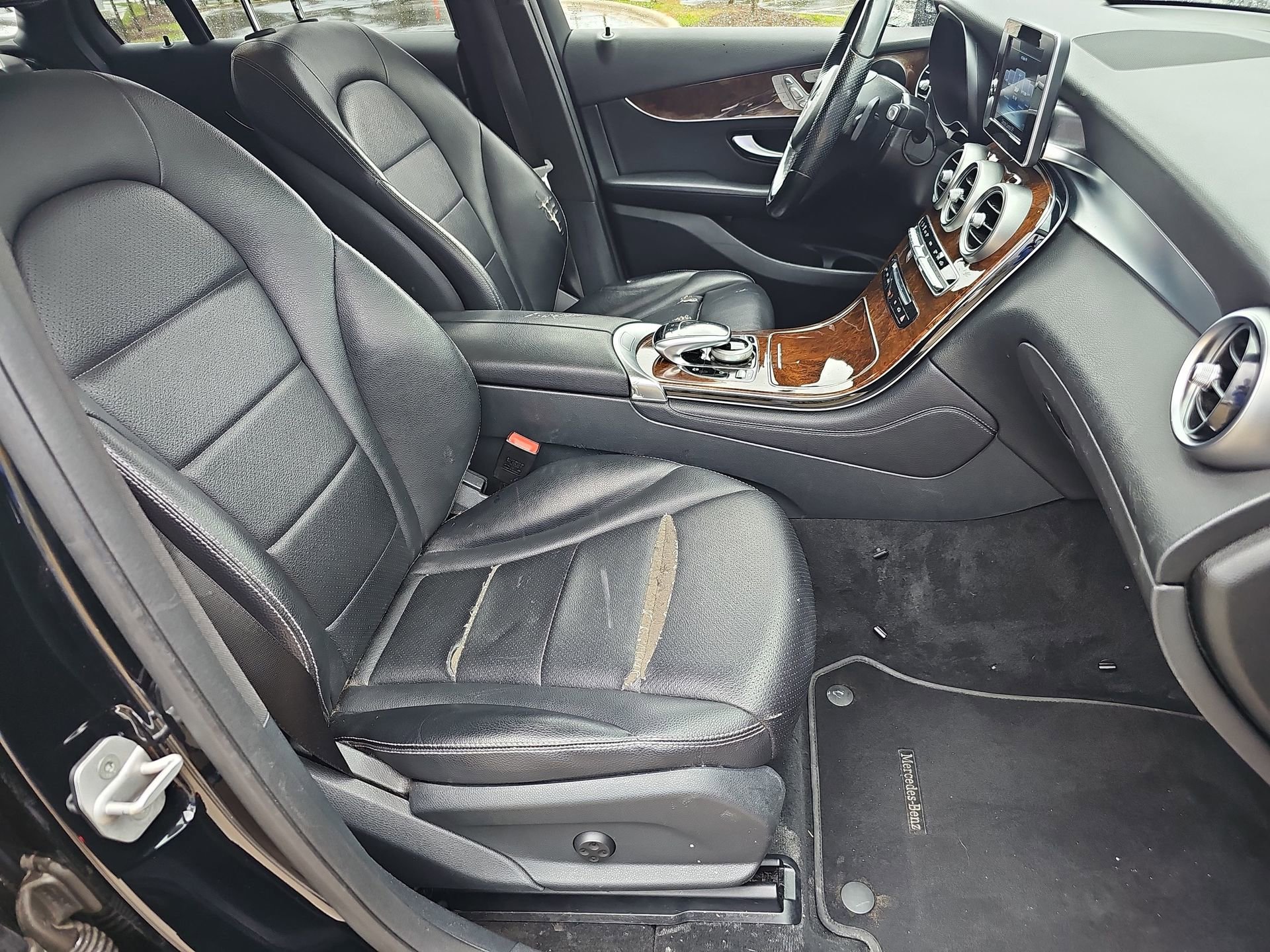 Used 2016 Mercedes-Benz GLC 300 4MATIC image 11