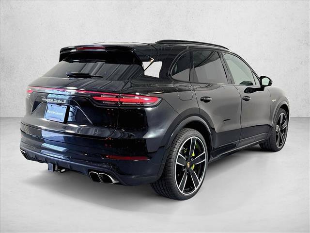 Certified 2023 Porsche Cayenne Turbo S AWD/4WD image 9