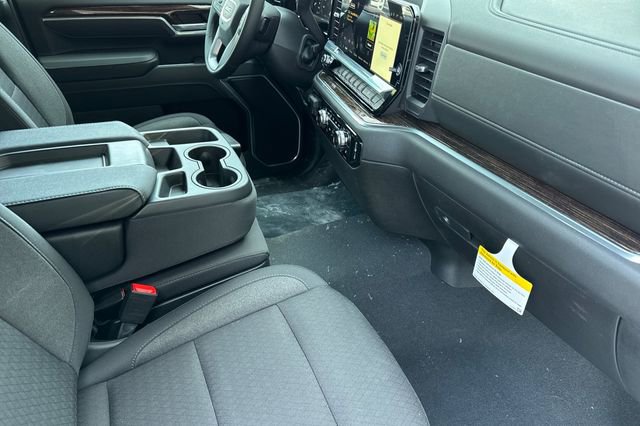 New 2026 GMC Sierra 2500 SLE AWD/4WD image 17