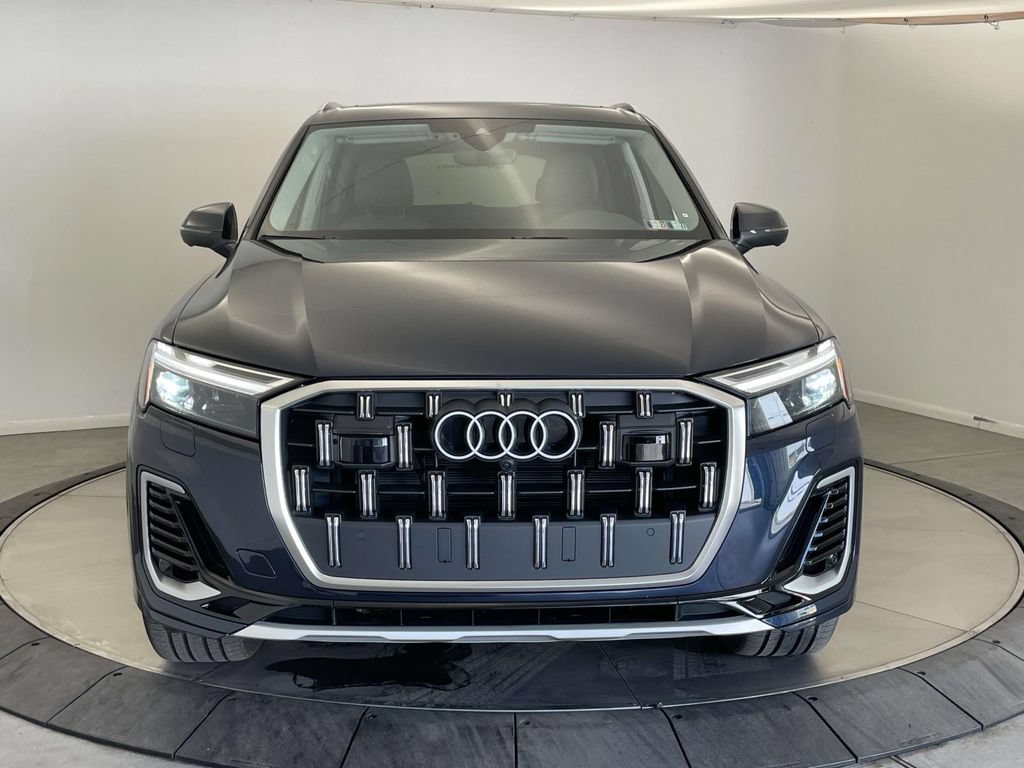 Certified 2025 Audi Q7 2.0T Premium Plus w/ Premium Plus Package AWD/4WD image 10