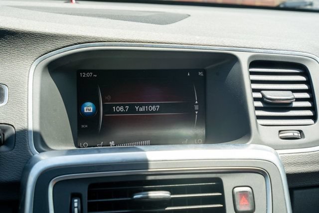 Used 2017 Volvo S60 T5 Inscription Platinum w/ Climate Package FWD image 27