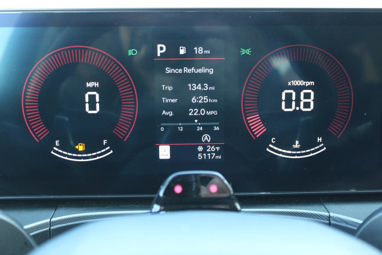 Used 2025 Hyundai Santa Fe SEL image 23