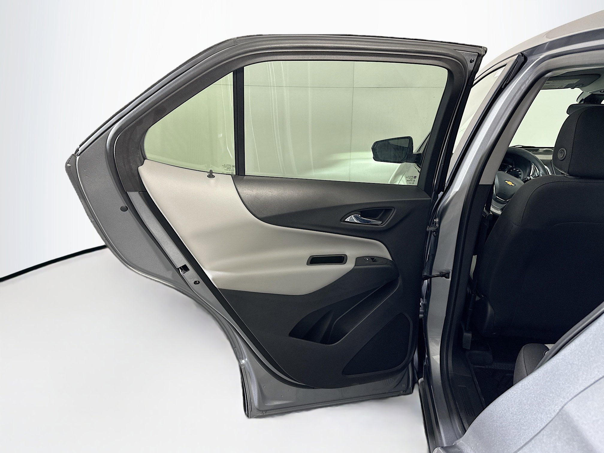 Used 2024 Chevrolet Equinox LS w/ LS Convenience Package image 24