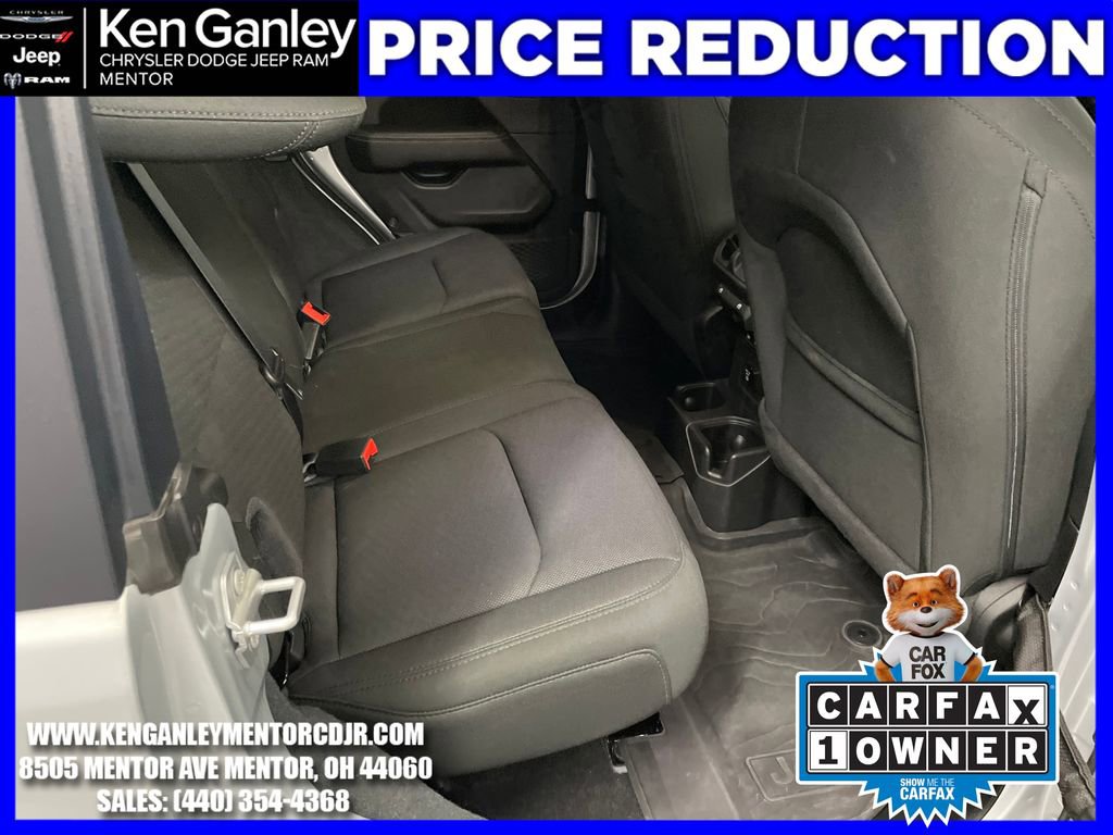 Used 2022 Jeep Wrangler Unlimited Sahara image 31