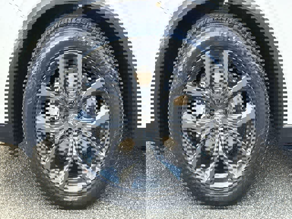 Used 2024 Acura MDX A-Spec image 11