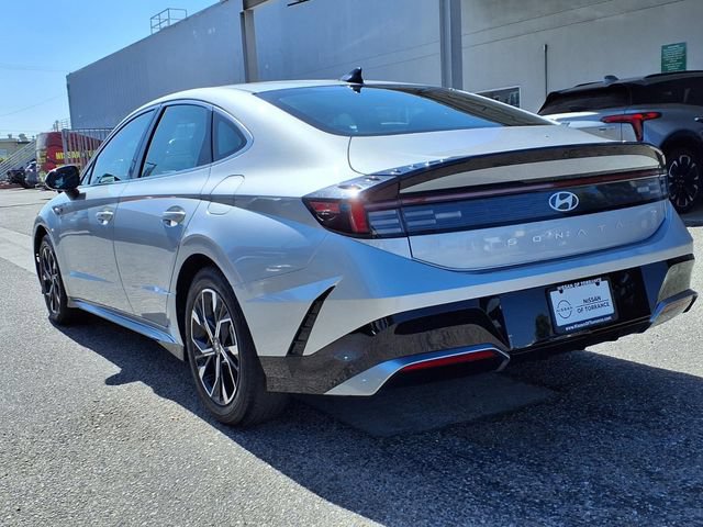 Used 2024 Hyundai Sonata SEL FWD image 3