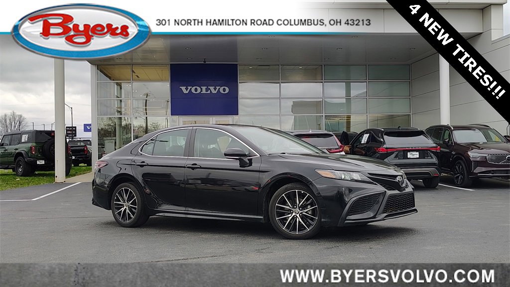 Used 2023 Toyota Camry SE