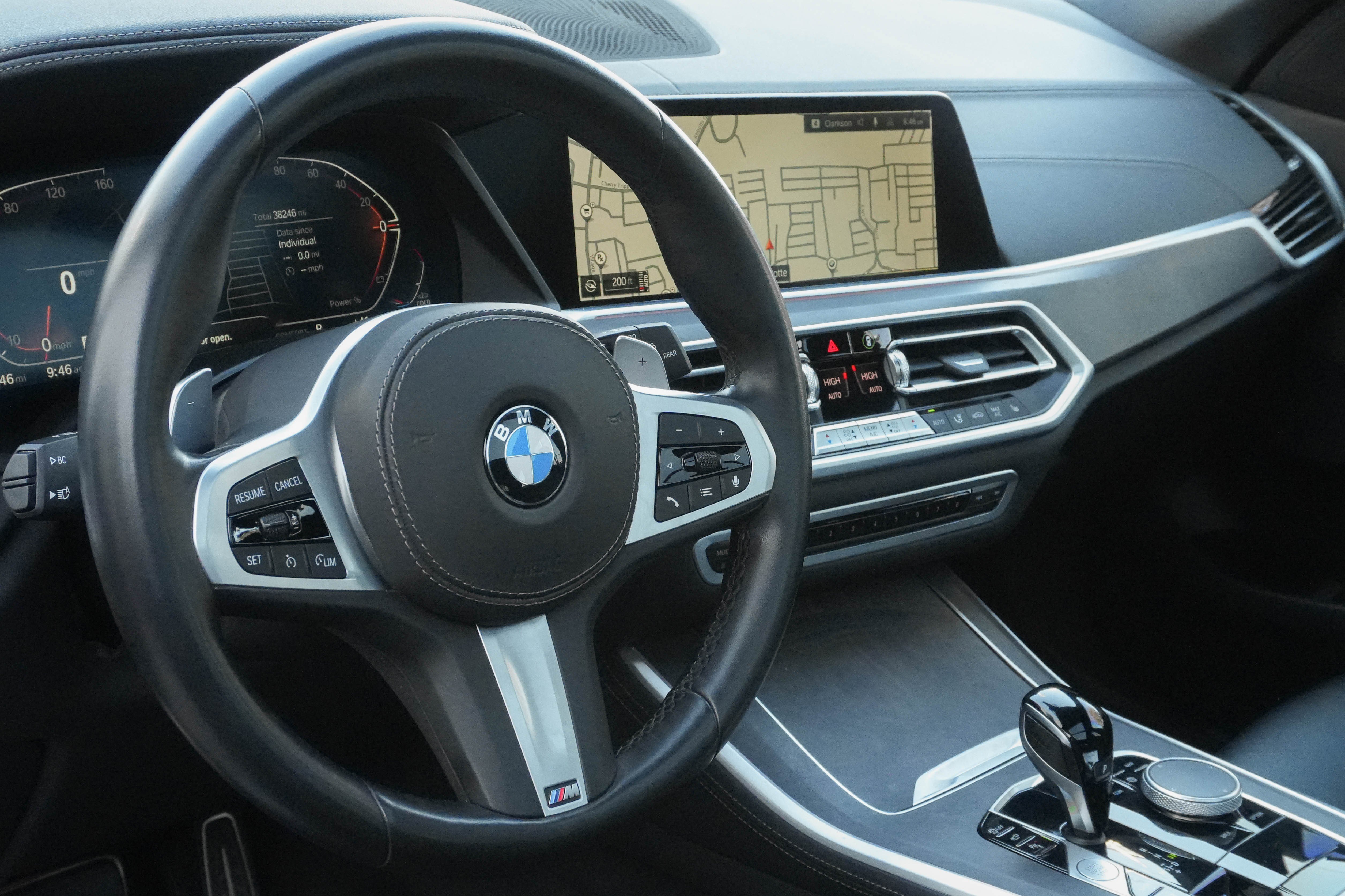 Used 2022 BMW X5 xDrive40i w/ M Sport Package image 7