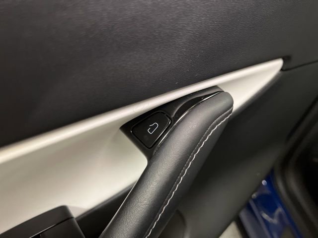 Used 2021 Tesla Model Y Long Range image 38