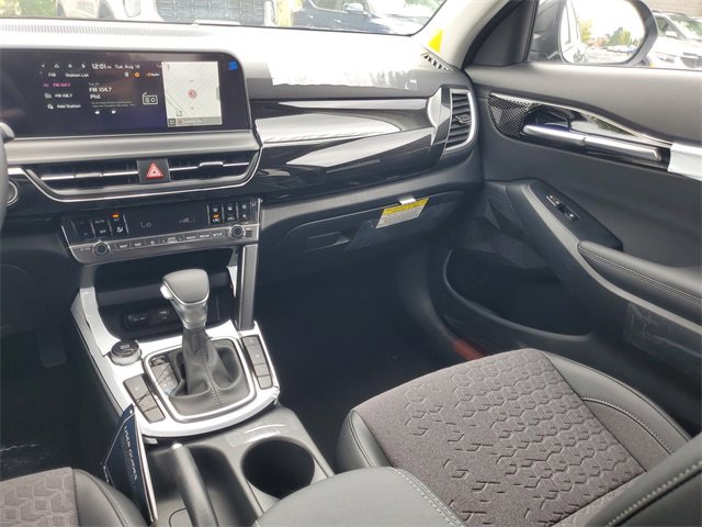 New 2025 Kia Seltos X-Line image 12