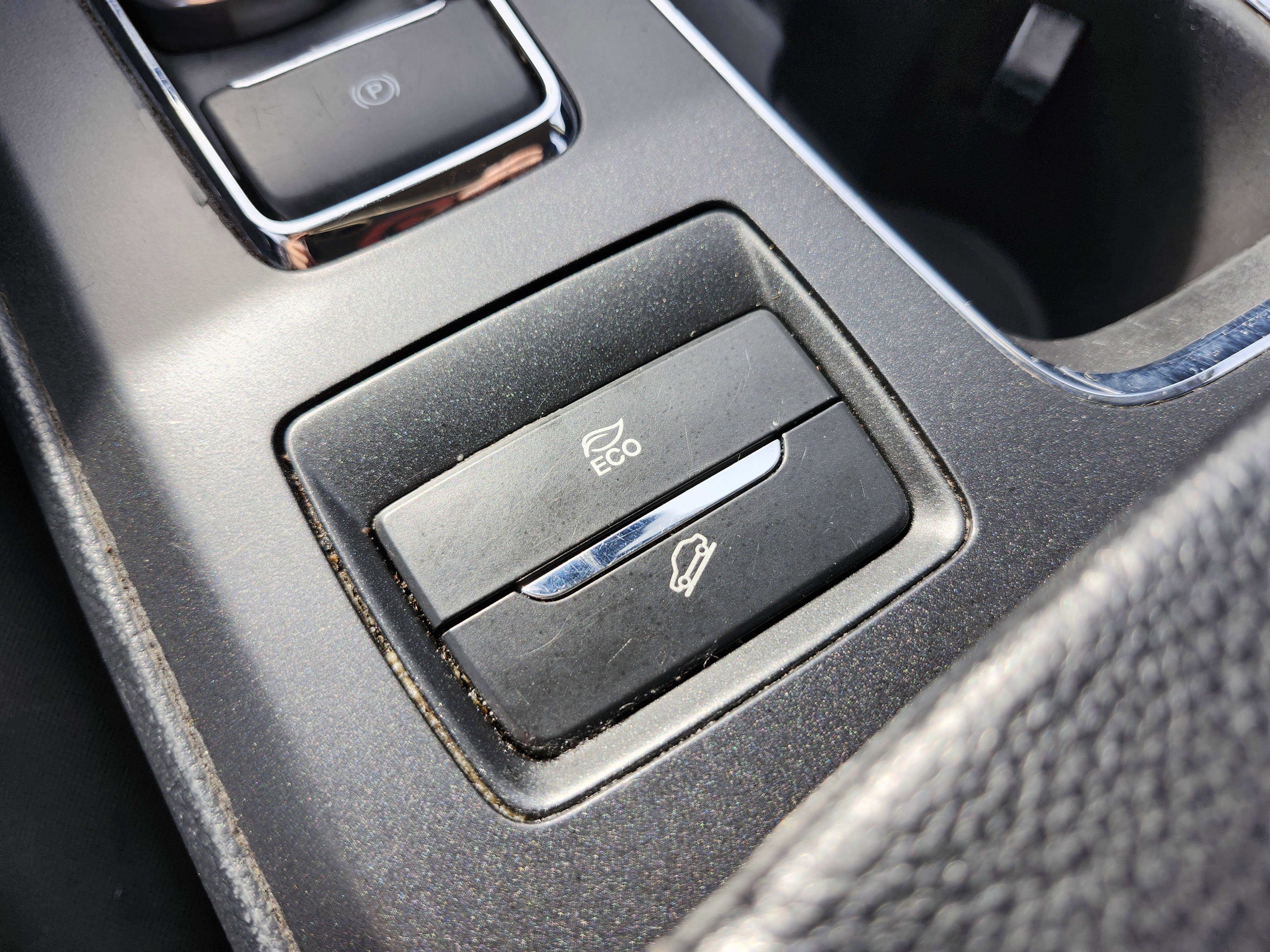 Used 2019 Ford Fusion SE FWD image 10