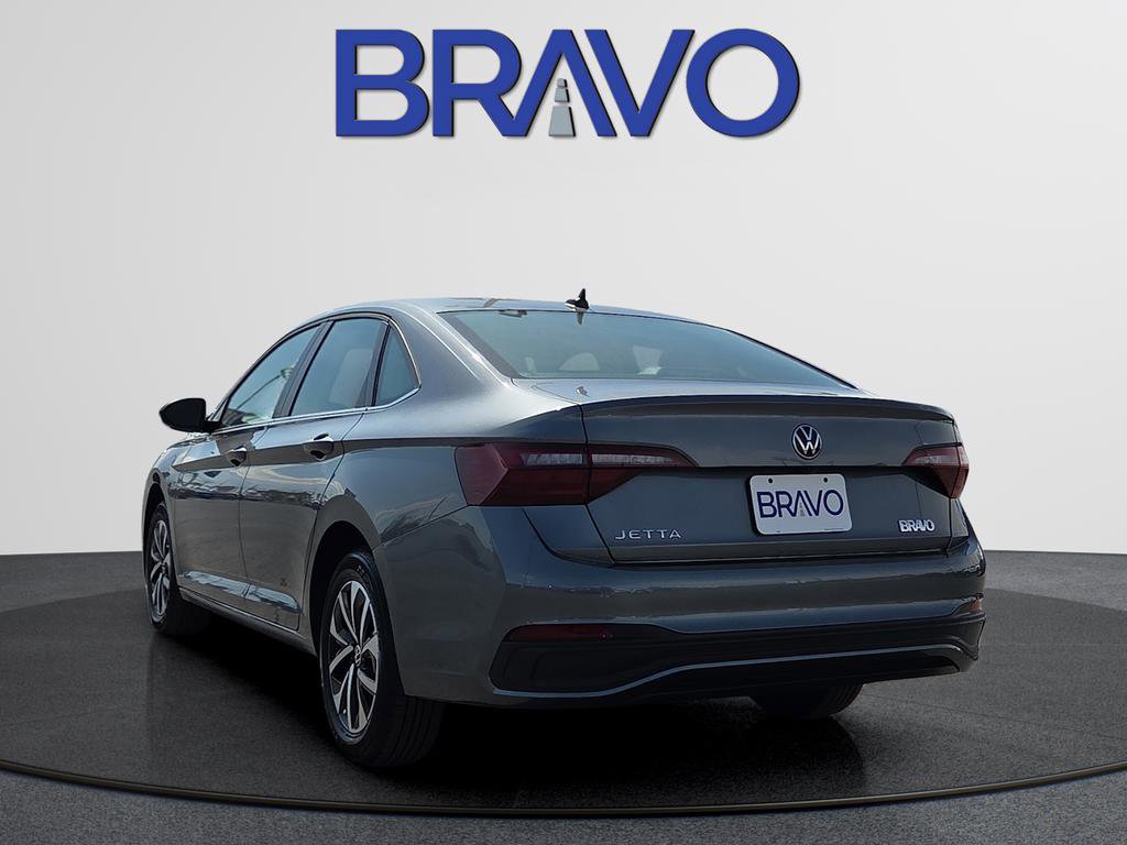 Used 2024 Volkswagen Jetta S image 5