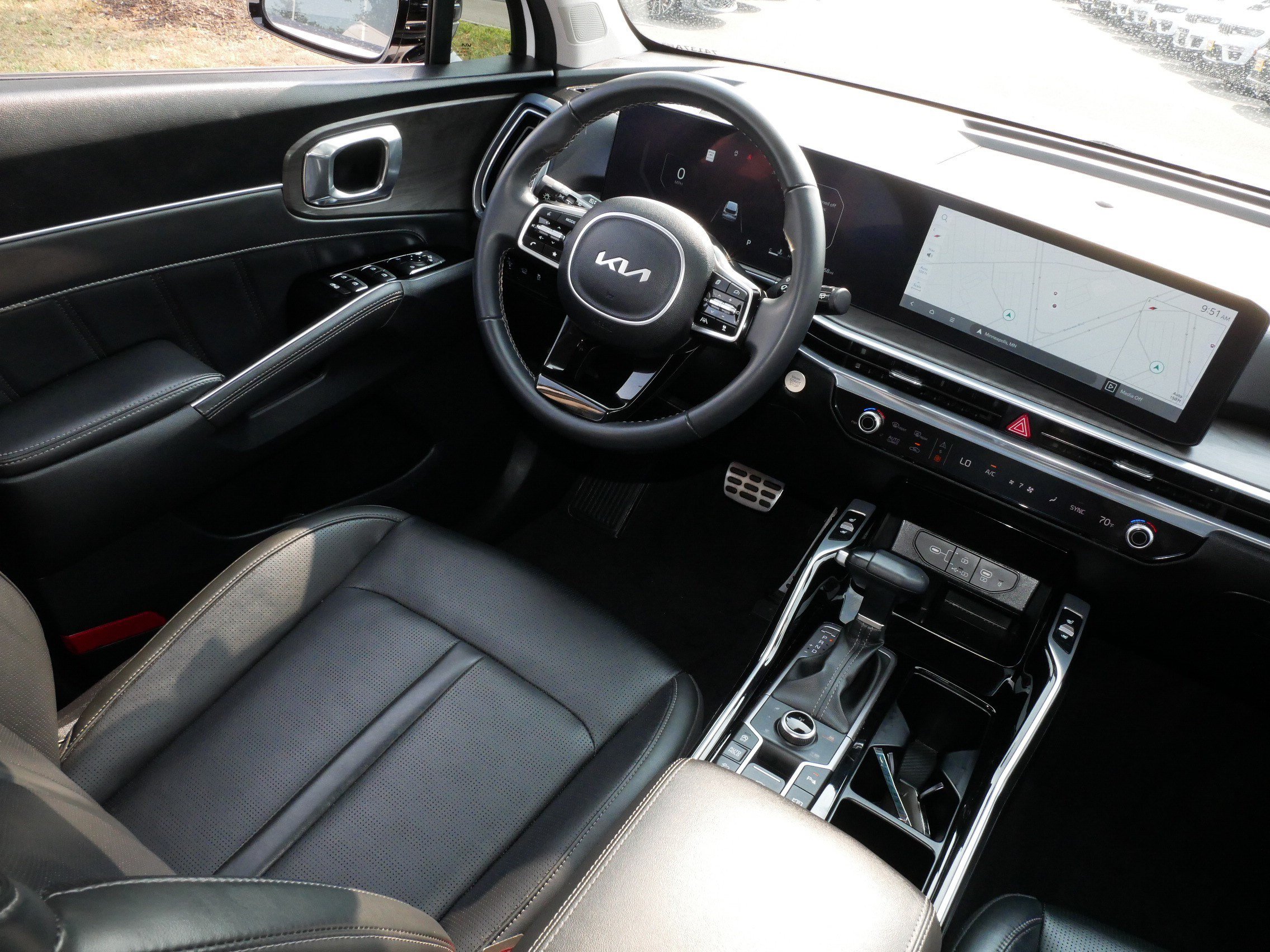 Used 2025 Kia Sorento SX AWD/4WD image 9