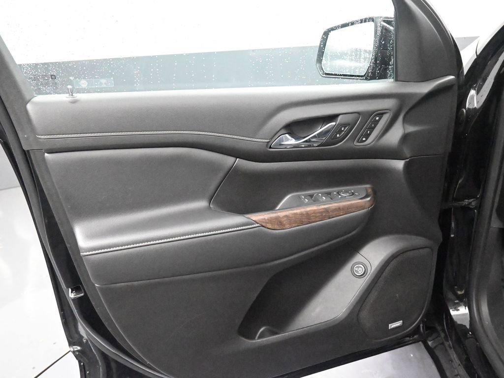 Used 2021 GMC Acadia Denali w/ Denali Ultimate Package image 30