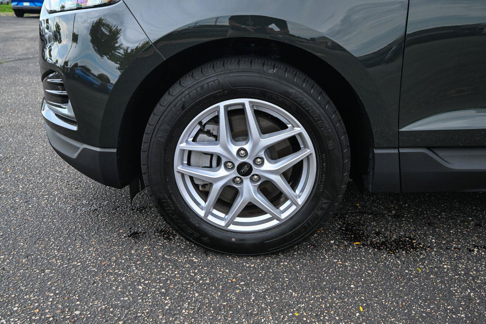 Used 2023 Ford Edge SEL AWD/4WD image 12