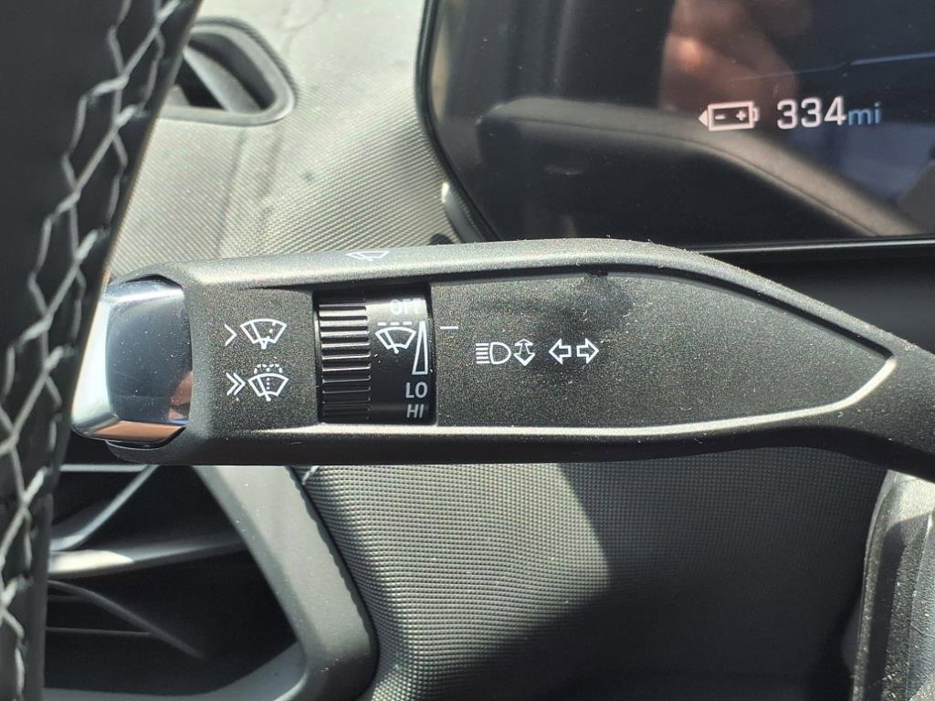 New 2025 Chevrolet Silverado EV LT image 19
