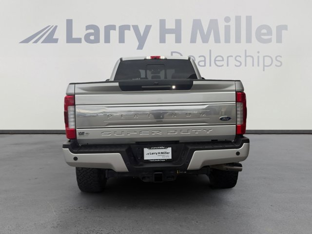 Certified 2017 Ford F350 Platinum w/ Platinum Ultimate Package AWD/4WD image 4