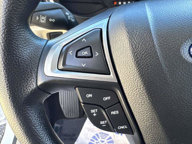 Used 2019 Ford Fusion SE FWD image 20
