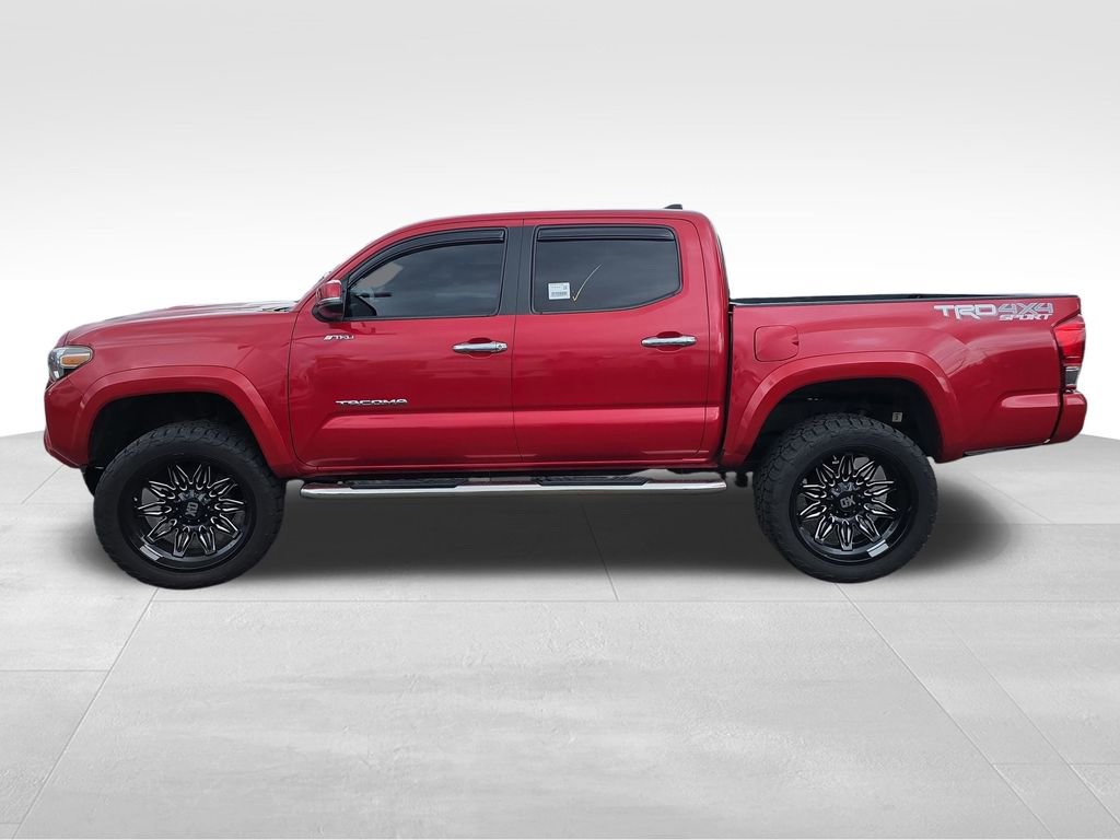 Used 2016 Toyota Tacoma TRD Sport AWD/4WD image 4