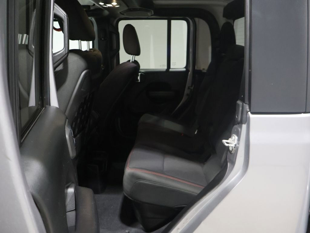 Certified 2020 Jeep Gladiator Rubicon w/ Cold Weather Group image 17
