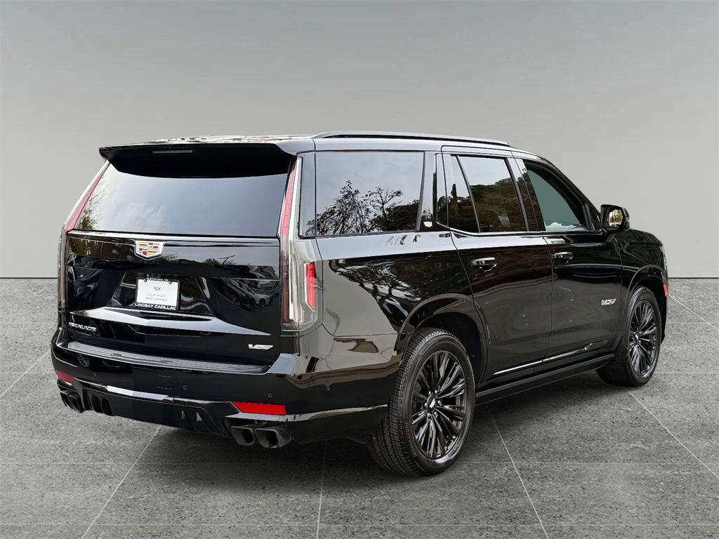 Used 2023 Cadillac Escalade V image 10