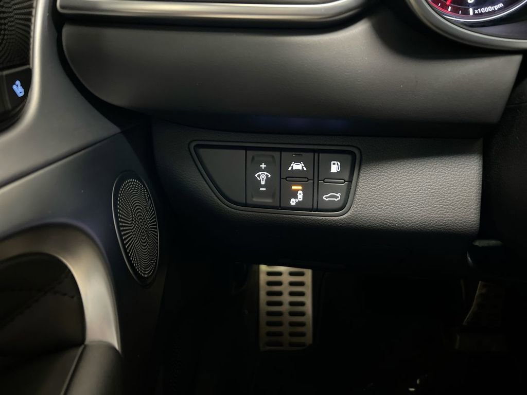 Used 2019 Genesis G70 3.3T Advanced w/ Prestige Package image 19