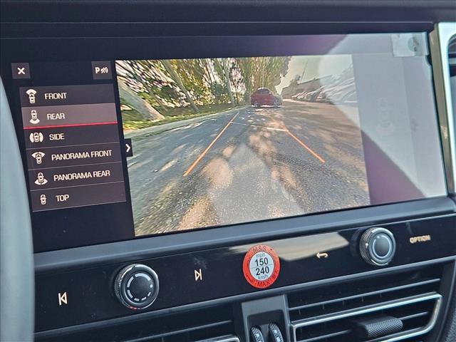 Used 2025 Porsche Macan AWD/4WD image 8