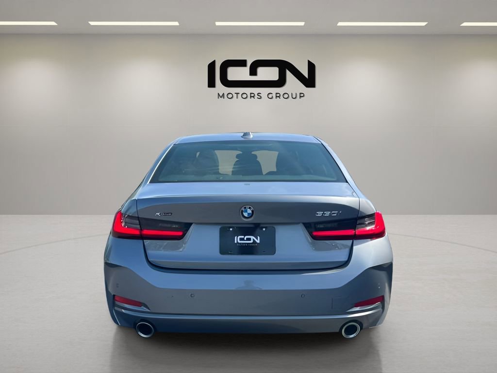 Used 2026 BMW 330i xDrive Sedan AWD/4WD image 4