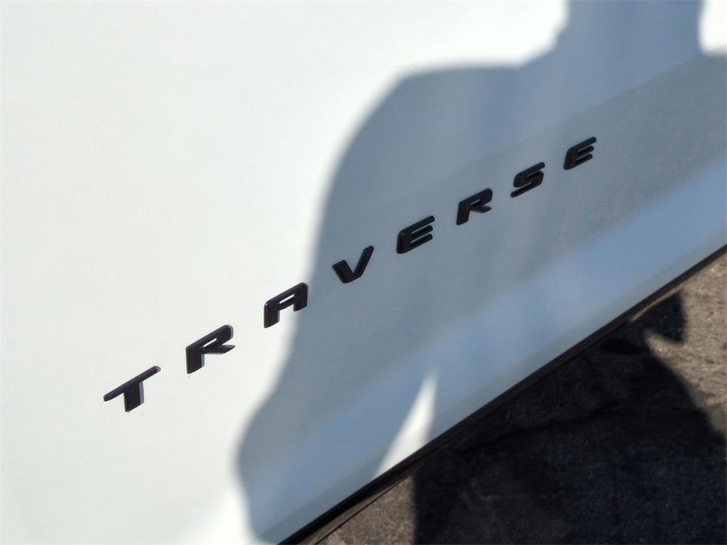 Used 2025 Chevrolet Traverse RS w/ LPO, Floor Liner Package image 32