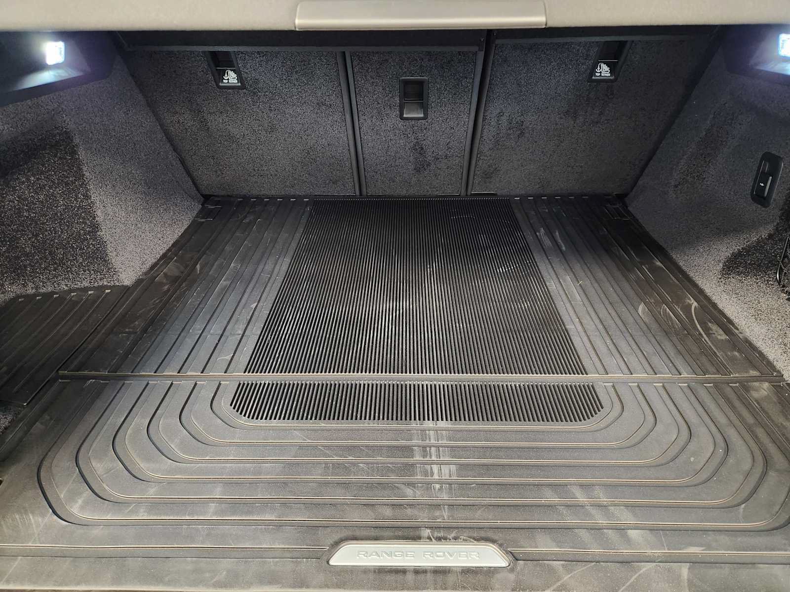 New 2026 Land Rover Range Rover SE AWD/4WD image 32