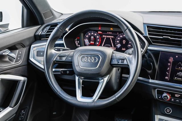Used 2022 Audi Q3 2.0T Premium image 13