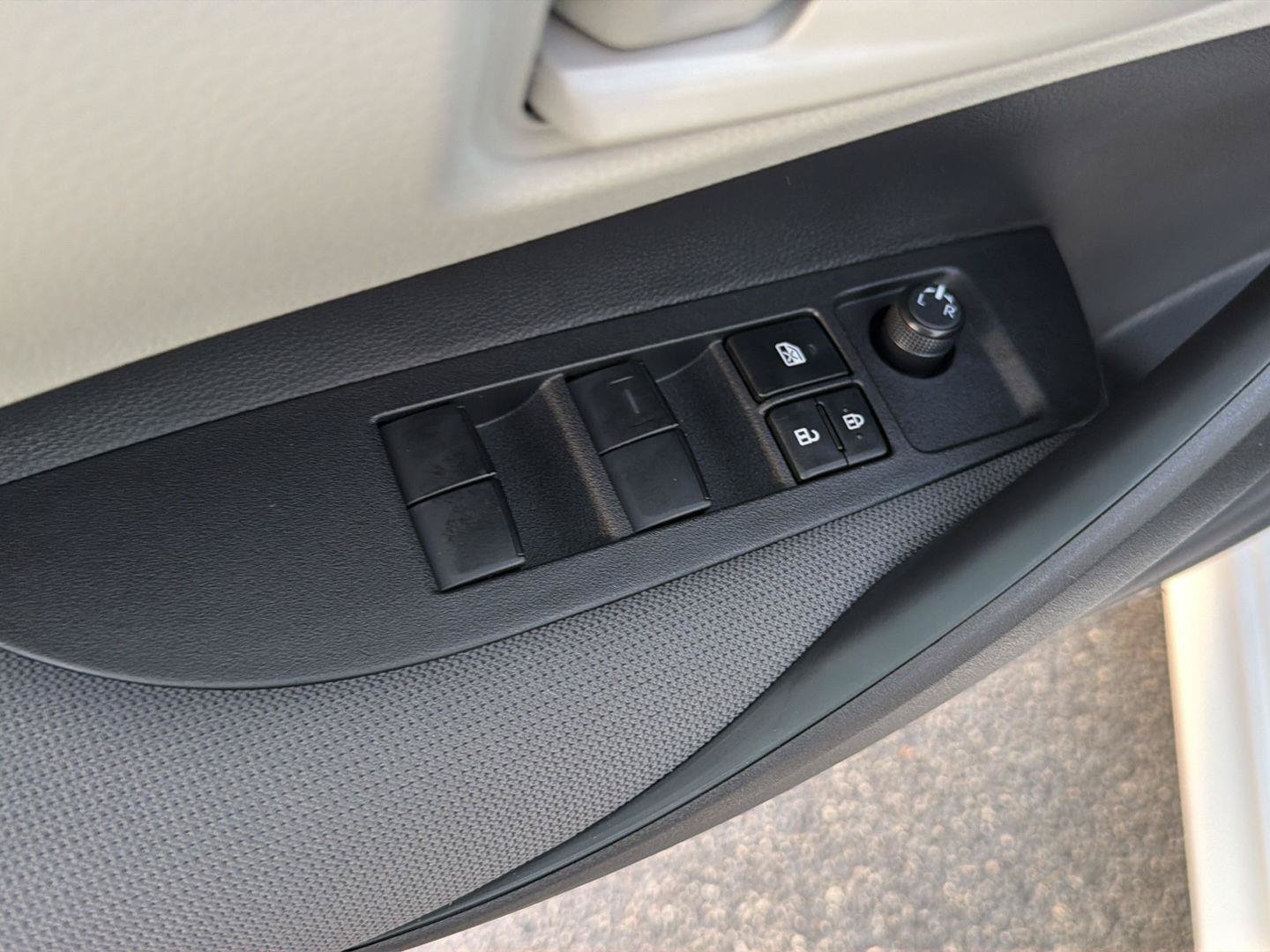 New 2027 Toyota Corolla LE FWD image 29