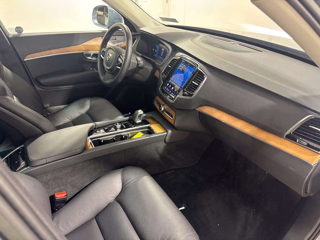 Certified 2023 Volvo XC90 B6 Plus w/ Protection Package Premier AWD/4WD image 28