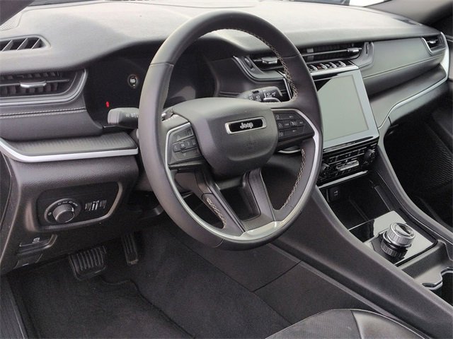 Certified 2024 Jeep Grand Cherokee L Laredo image 11