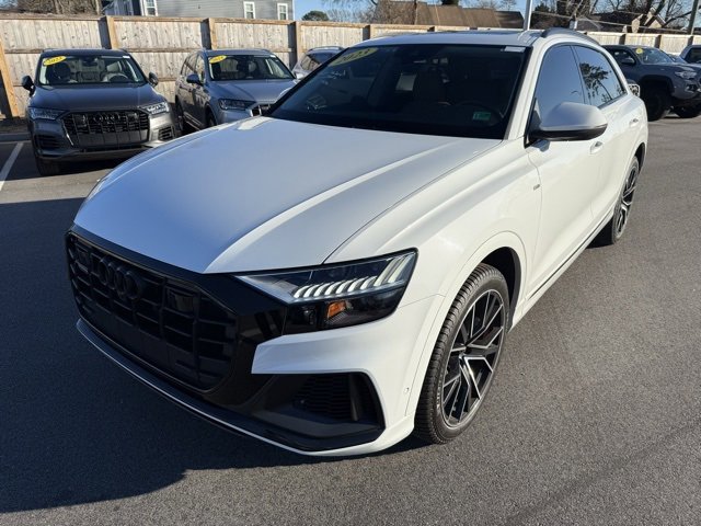 Used 2023 Audi Q8 Premium Plus w/ Premium Plus Package image 4