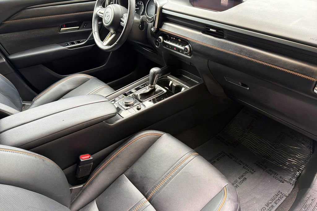 Used 2023 MAZDA CX-50 AWD 2.5 S w/ Premium Plus Pkg image 16