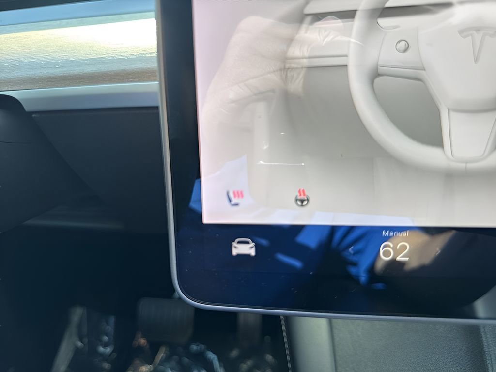 Used 2021 Tesla Model Y Long Range image 20