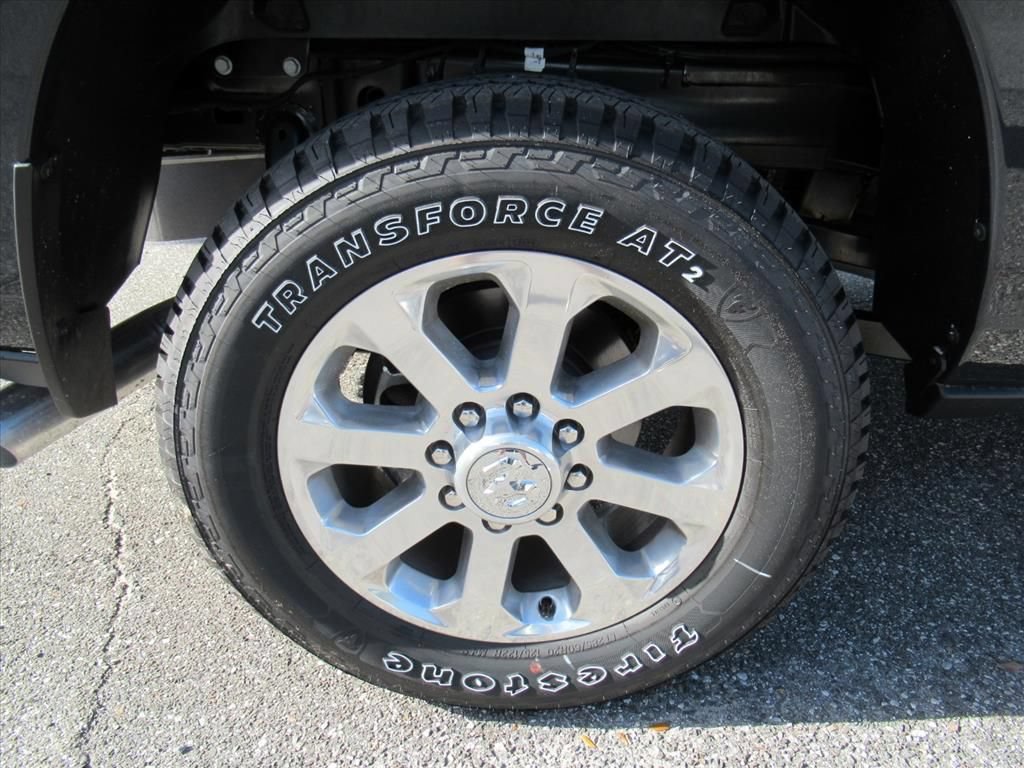 New 2026 RAM 2500 Laramie AWD/4WD image 9